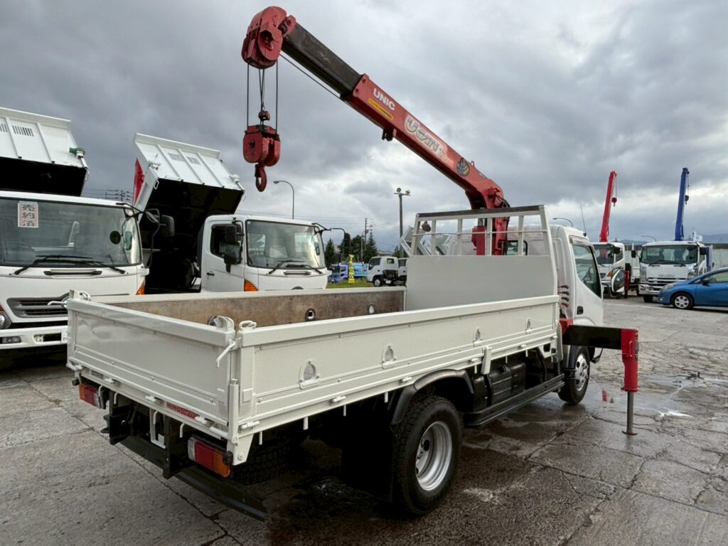 平成２３年　日野　デュトロ　２トン３段クレーン　フックイン・ラジコン付（車検1年付）