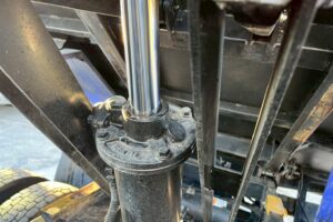 サムネイル: 令和1年 いすゞ フォワード４ｔダンプ　コボレーン（車検１年付）