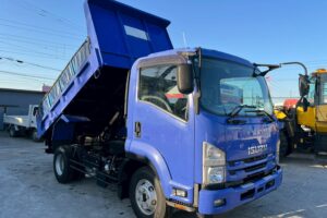 サムネイル: 令和1年 いすゞ フォワード４ｔダンプ　コボレーン（車検１年付）