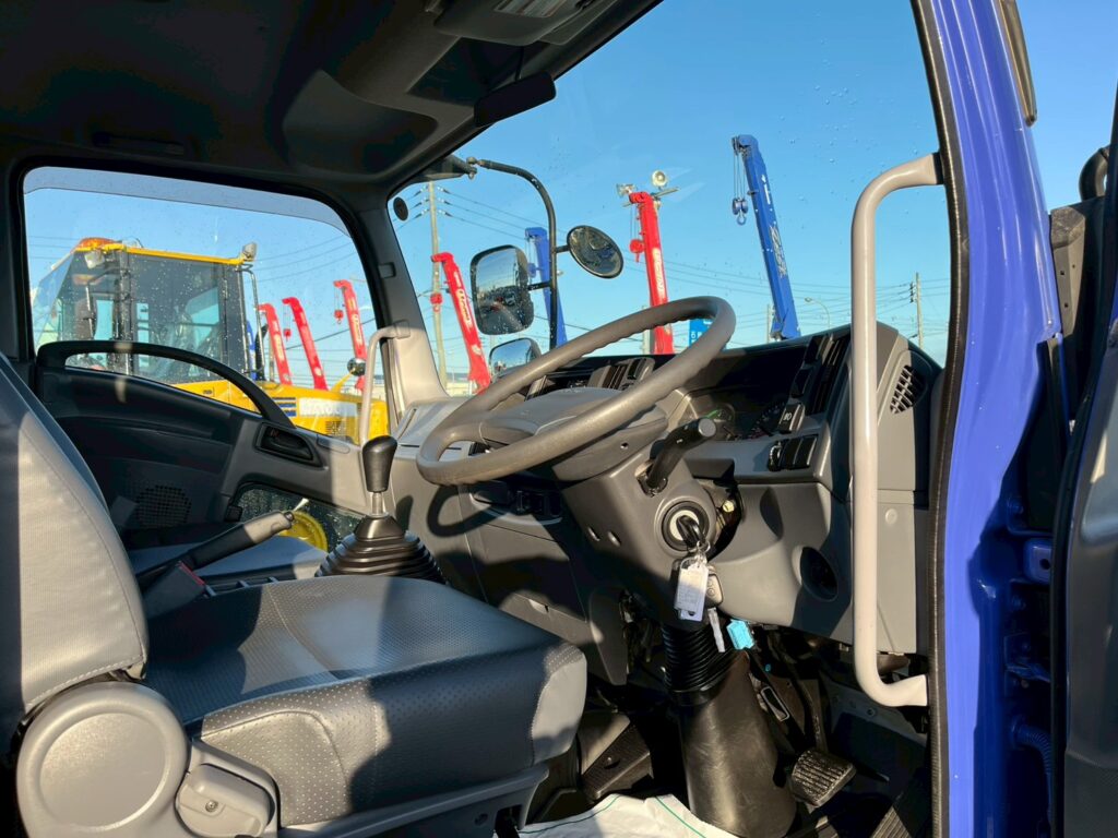 令和1年 いすゞ フォワード４ｔダンプ　コボレーン（車検１年付）