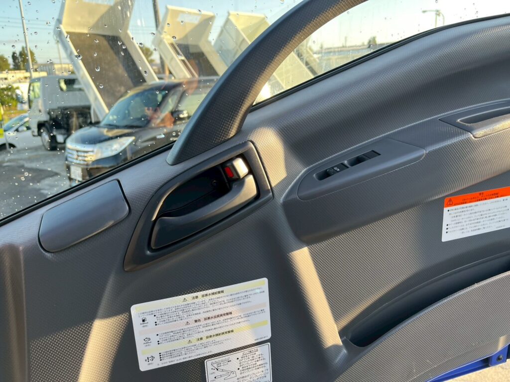 令和1年 いすゞ フォワード４ｔダンプ　コボレーン（車検１年付）