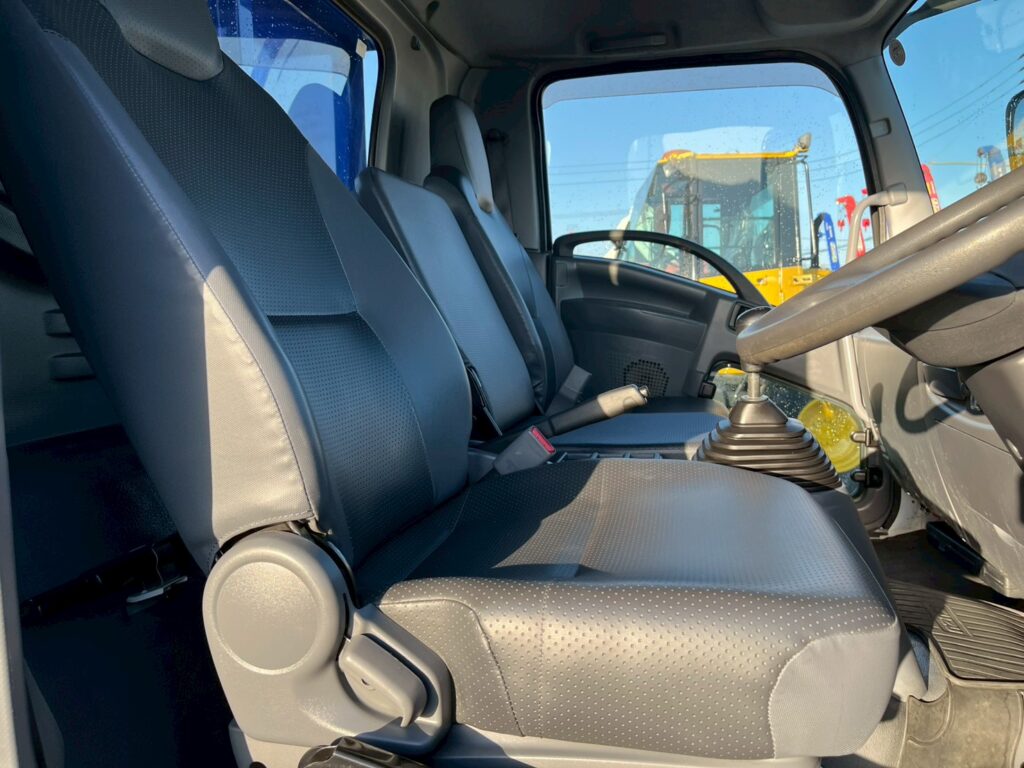 令和1年 いすゞ フォワード４ｔダンプ　コボレーン（車検１年付）