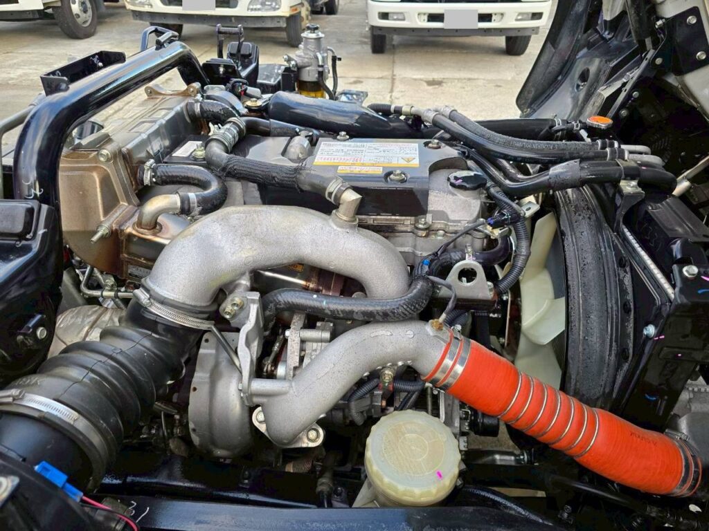 令和1年　いすゞ　フォワード　４トンダンプ　コボレーン付（車検1年付）