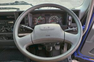 サムネイル: 令和1年　いすゞ　フォワード　４トンダンプ　コボレーン付（車検1年付）