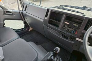 サムネイル: 令和1年　いすゞ　フォワード　４トンダンプ　コボレーン付（車検1年付）