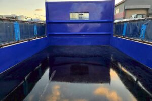 サムネイル: 令和1年　いすゞ　フォワード　４トンダンプ　コボレーン付（車検1年付）