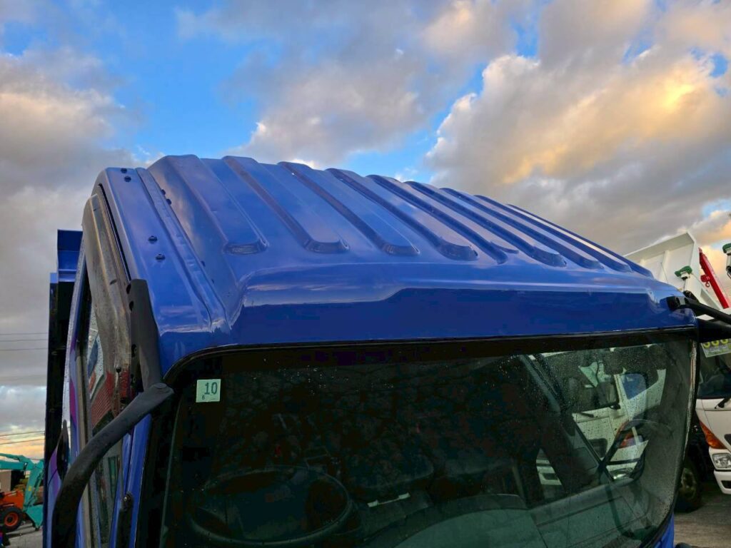 令和1年　いすゞ　フォワード　４トンダンプ　コボレーン付（車検1年付）