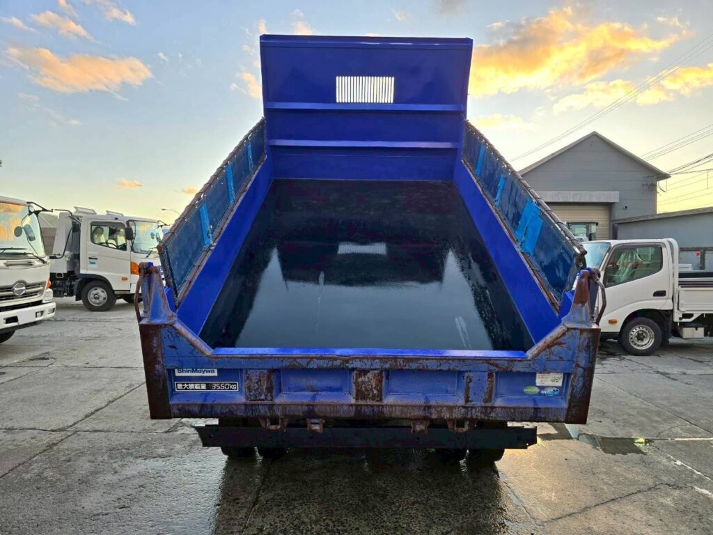 令和1年　いすゞ　フォワード　４トンダンプ　コボレーン付（車検1年付）