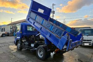 サムネイル: 令和1年　いすゞ　フォワード　４トンダンプ　コボレーン付（車検1年付）