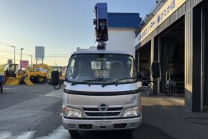 サムネイル: 平成20年　デュトロ２トン３段クレーンロング　パワーゲート　車検１年付