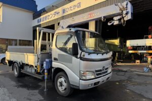 サムネイル: 平成20年　デュトロ２トン３段クレーンロング　パワーゲート　車検１年付