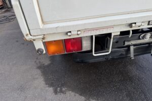 サムネイル: 平成17年　キャンター２トン３段クレーン　ロング　ラジコン　パラフック　車検1年付
