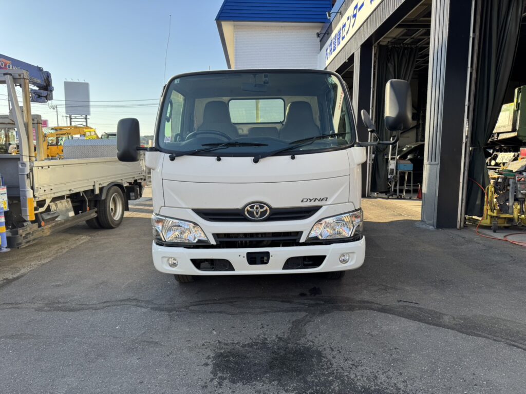 令和１年　ダイナ　１．３５トン平　フルタイム4WD　車検１年付　