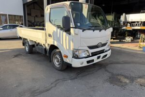 サムネイル: 令和１年　ダイナ　１．３５トン平　フルタイム4WD　車検１年付　
