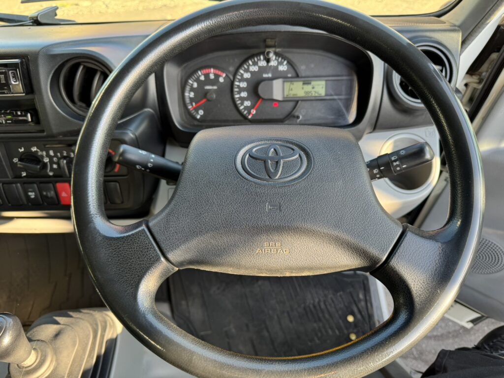 令和１年　ダイナ　１．３５トン平　フルタイム4WD　車検１年付　