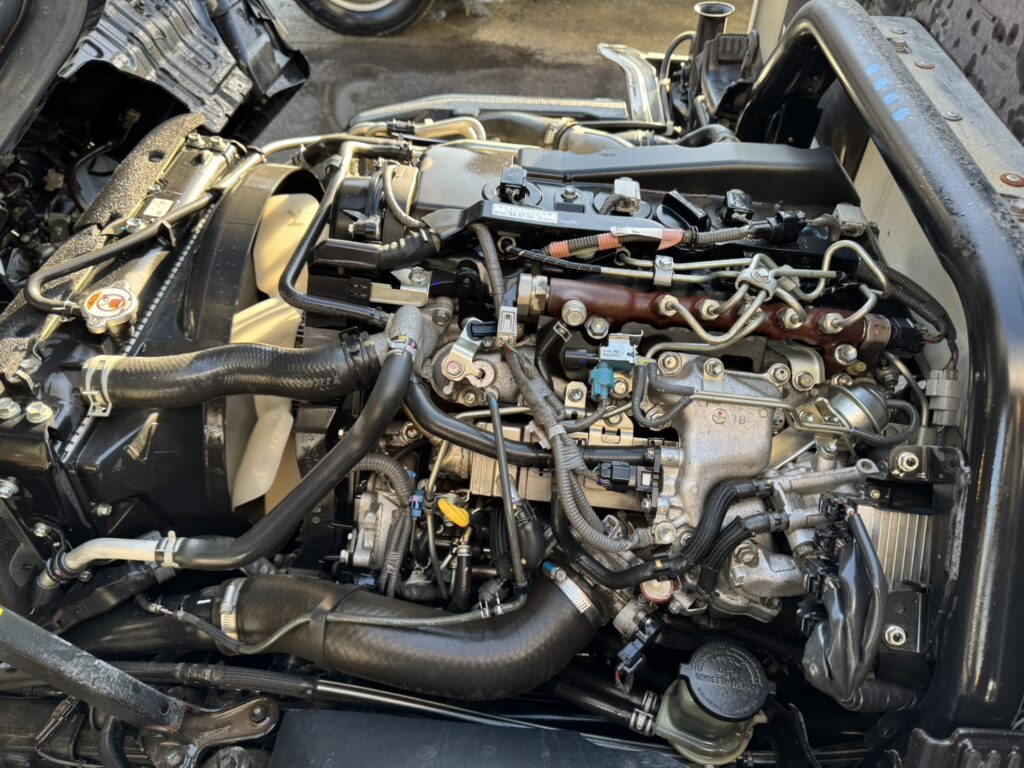令和１年　ダイナ　１．３５トン平　フルタイム4WD　車検１年付　