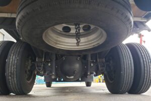 サムネイル: 平成25年式トヨエース平ボデー積載4000㎏ワイドロング