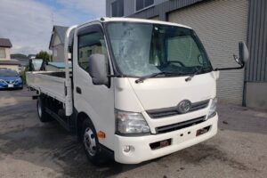 サムネイル: 平成25年式トヨエース平ボデー積載4000㎏ワイドロング