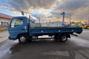 サムネイル: 平成30年　キャンター2トン平ワイドロング 車検1年付