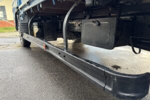 サムネイル: 平成30年　キャンター2トン平ワイドロング 車検1年付