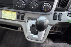 サムネイル: 平成30年　キャンター2トン平ワイドロング 車検1年付