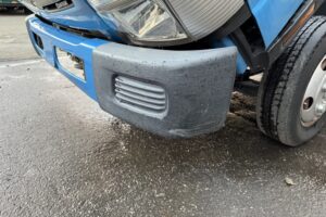 サムネイル: 平成30年　キャンター2トン平ワイドロング 車検1年付