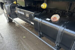 サムネイル: 平成22年 日野 レンジャー プレス式パッカー8.7㎥ ハイブリッド 連続スイッチ  車検1年付