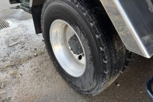 サムネイル: 平成22年 日野 レンジャー プレス式パッカー8.7㎥ ハイブリッド 連続スイッチ  車検1年付