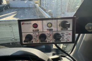 サムネイル: 平成22年 日野 レンジャー プレス式パッカー8.7㎥ ハイブリッド 連続スイッチ  車検1年付