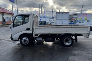 サムネイル: 平成20年　トヨエース2トン平　4WD　フル装備　5MT　車検1年付