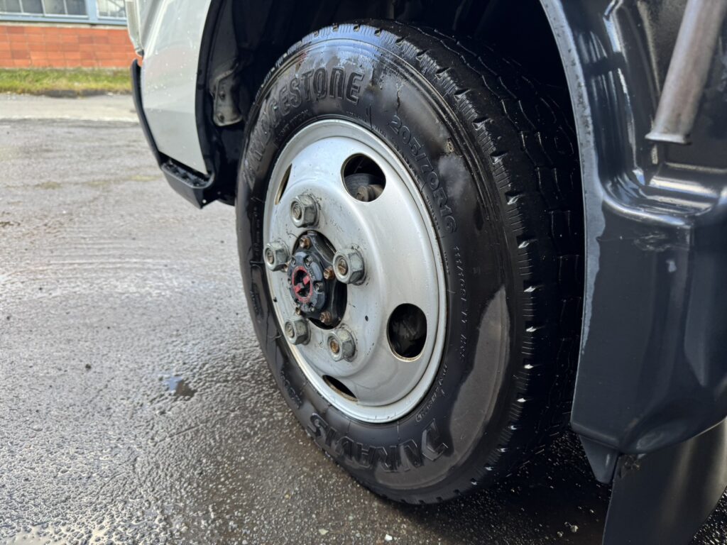 平成20年　トヨエース2トン平　4WD　フル装備　5MT　車検1年付