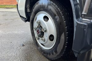 サムネイル: 平成20年　トヨエース2トン平　4WD　フル装備　5MT　車検1年付