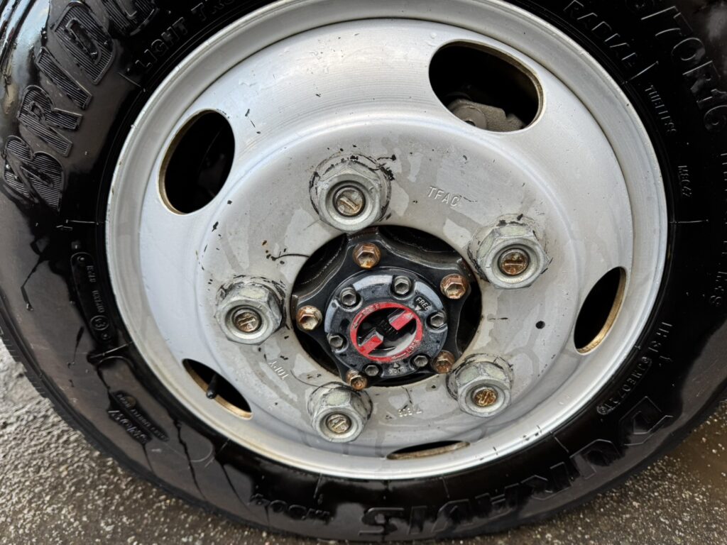 平成20年　トヨエース2トン平　4WD　フル装備　5MT　車検1年付