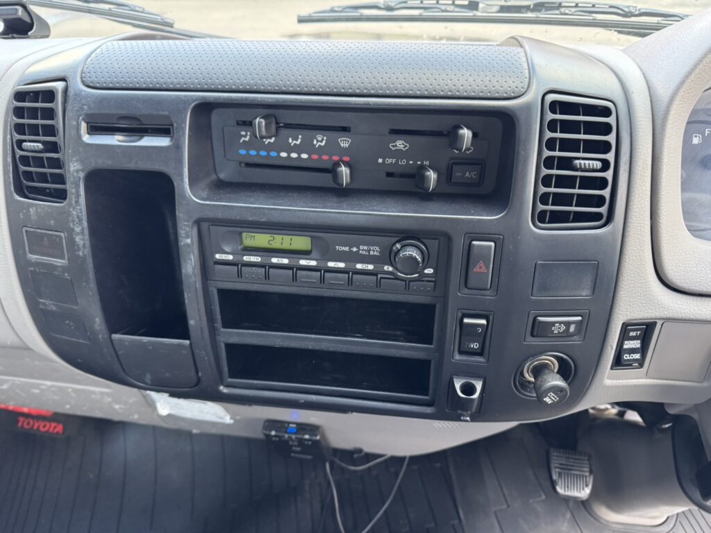 平成20年　トヨエース2トン平　4WD　フル装備　5MT　車検1年付