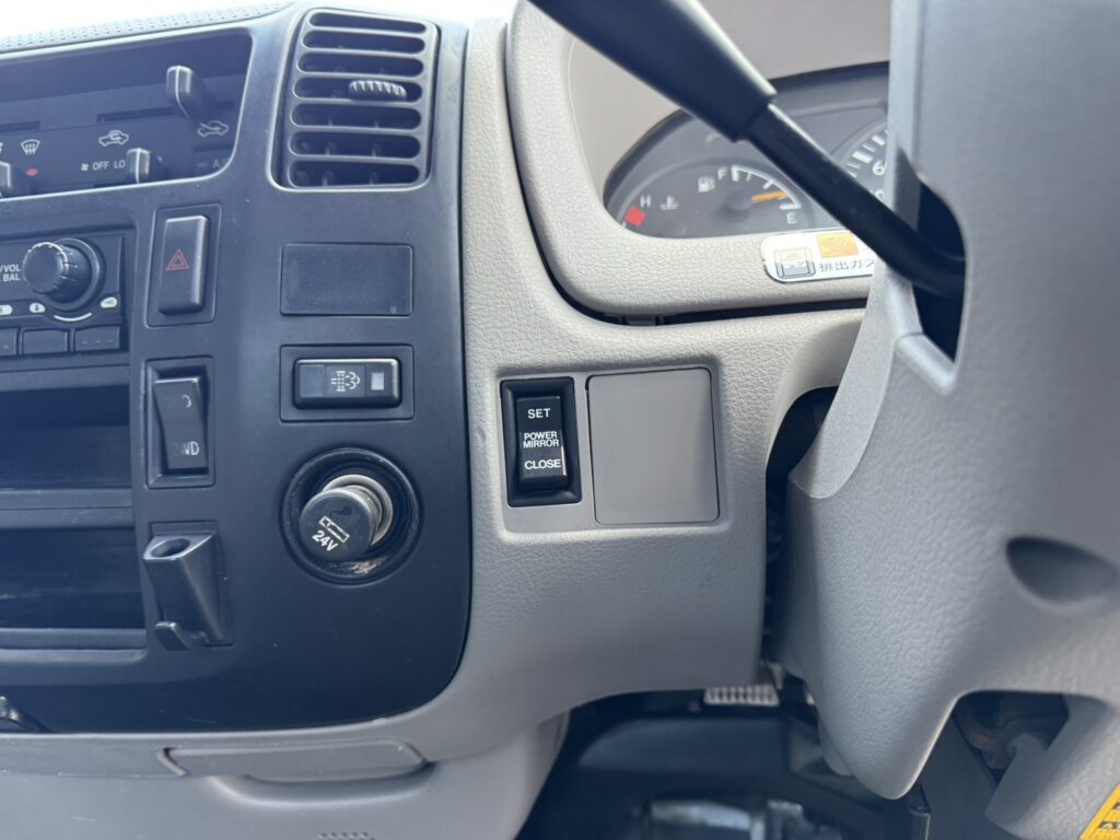 平成20年　トヨエース2トン平　4WD　フル装備　5MT　車検1年付