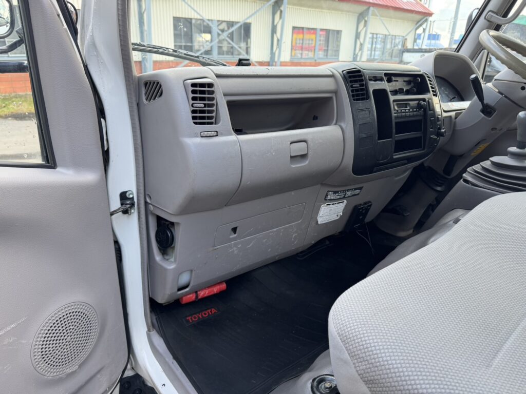 平成20年　トヨエース2トン平　4WD　フル装備　5MT　車検1年付