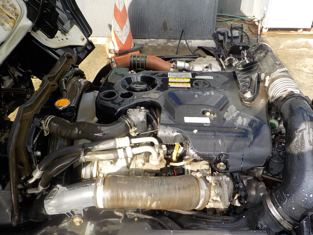 平成27年 エルフ2tダンプ 電動コボレーン