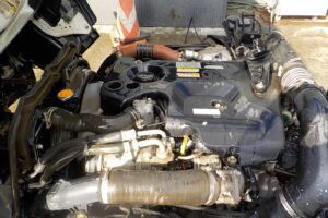 サムネイル: 平成27年 エルフ2tダンプ 電動コボレーン