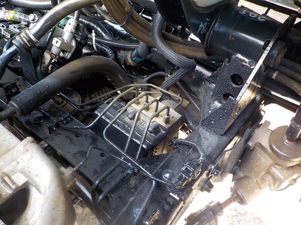 平成27年 エルフ2tダンプ 電動コボレーン