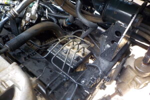 サムネイル: 平成27年 エルフ2tダンプ 電動コボレーン