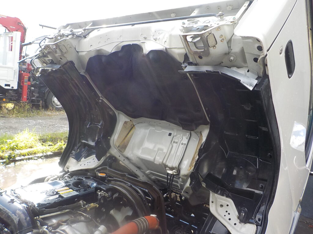 平成27年 エルフ2tダンプ 電動コボレーン