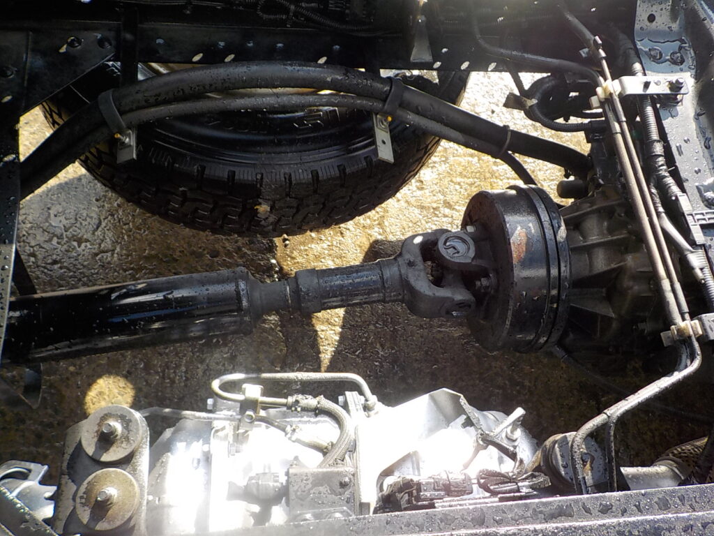 平成27年 エルフ2tダンプ 電動コボレーン