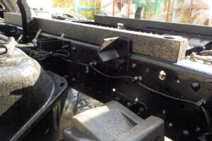 サムネイル: 平成27年 エルフ2tダンプ 電動コボレーン