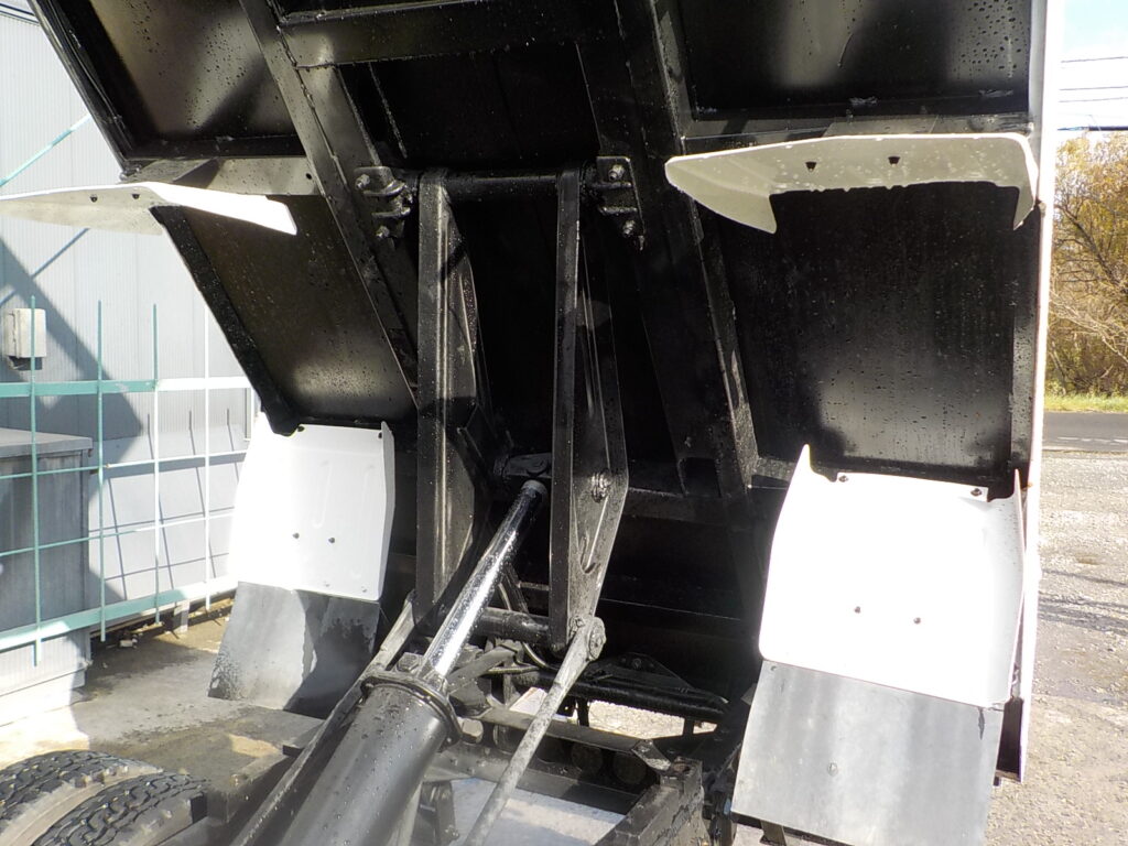 平成27年 エルフ2tダンプ 電動コボレーン