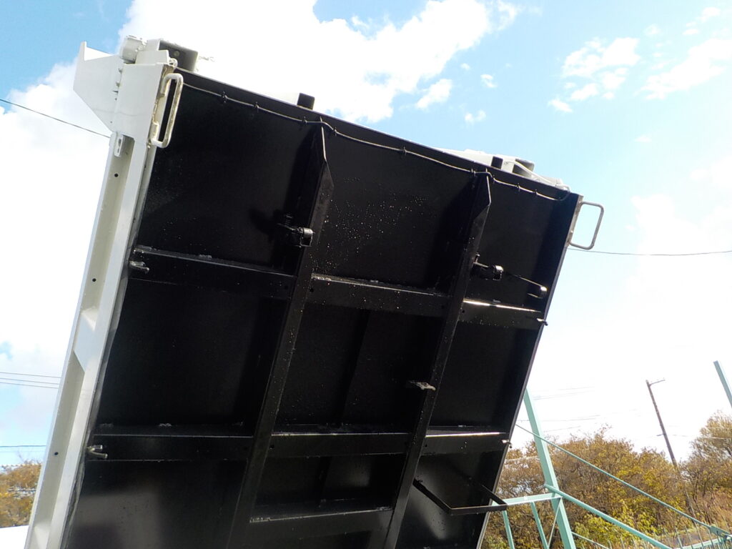 平成27年 エルフ2tダンプ 電動コボレーン