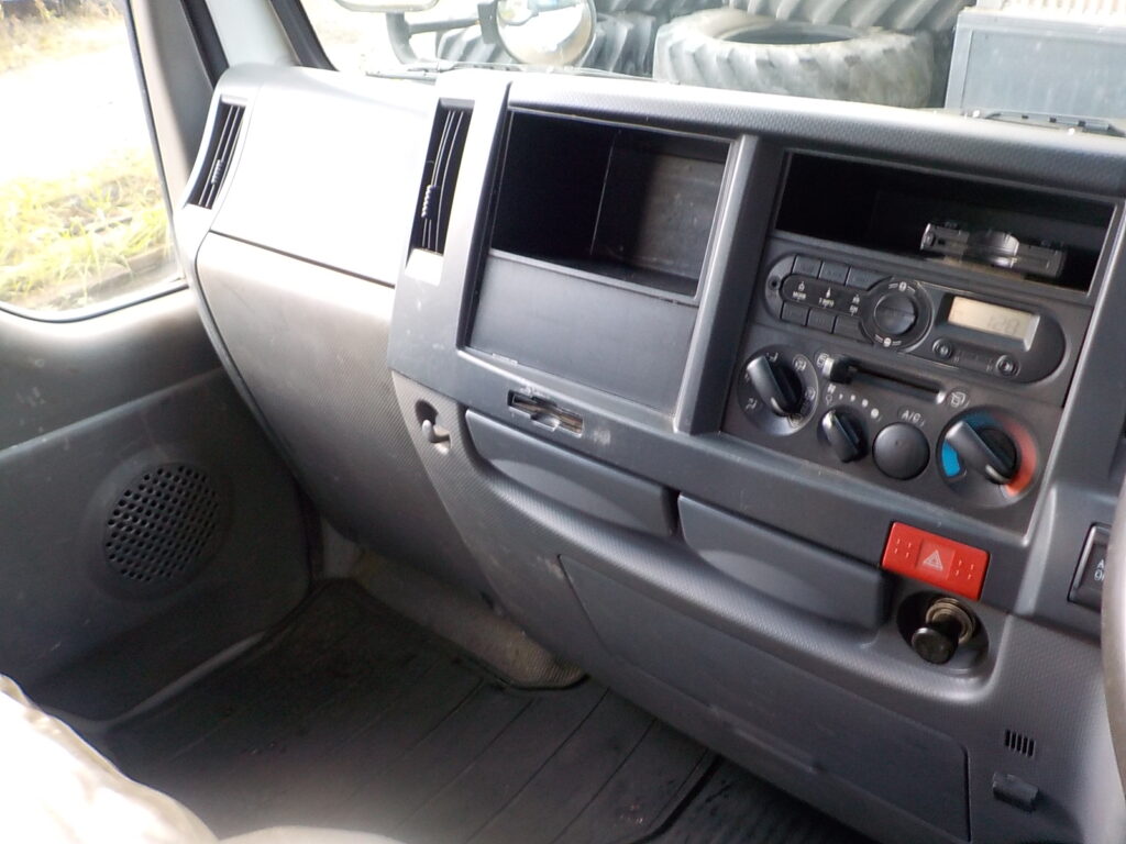 平成27年 エルフ2tダンプ 電動コボレーン