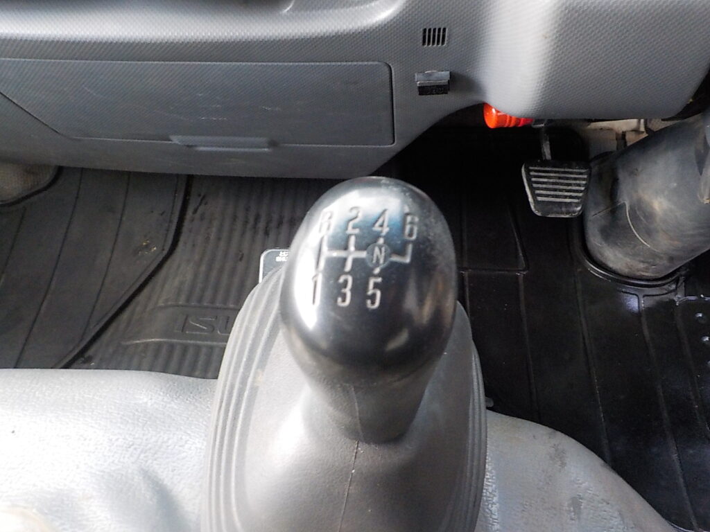 平成27年 エルフ2tダンプ 電動コボレーン