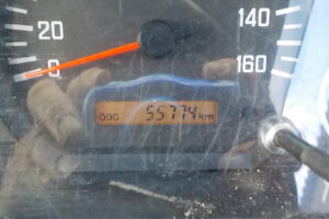 サムネイル: 平成27年 エルフ2tダンプ 電動コボレーン