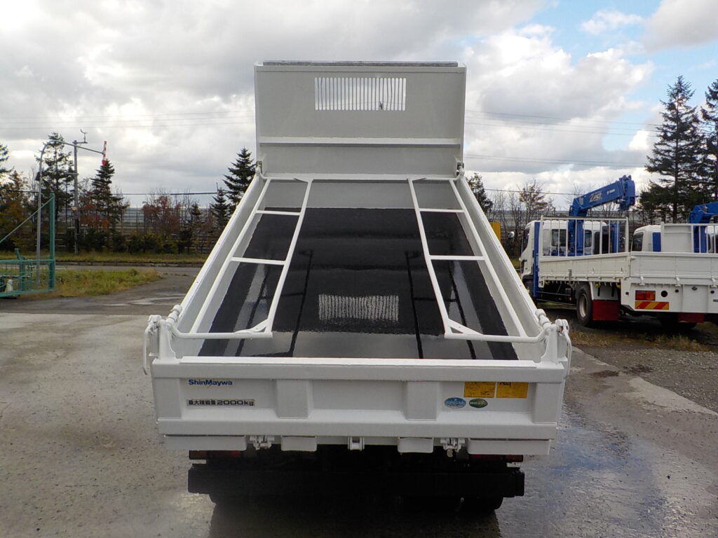 平成27年 エルフ2tダンプ 電動コボレーン