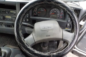 サムネイル: 平成２９年式　いすゞ　フォワード　４ｔダンプ　